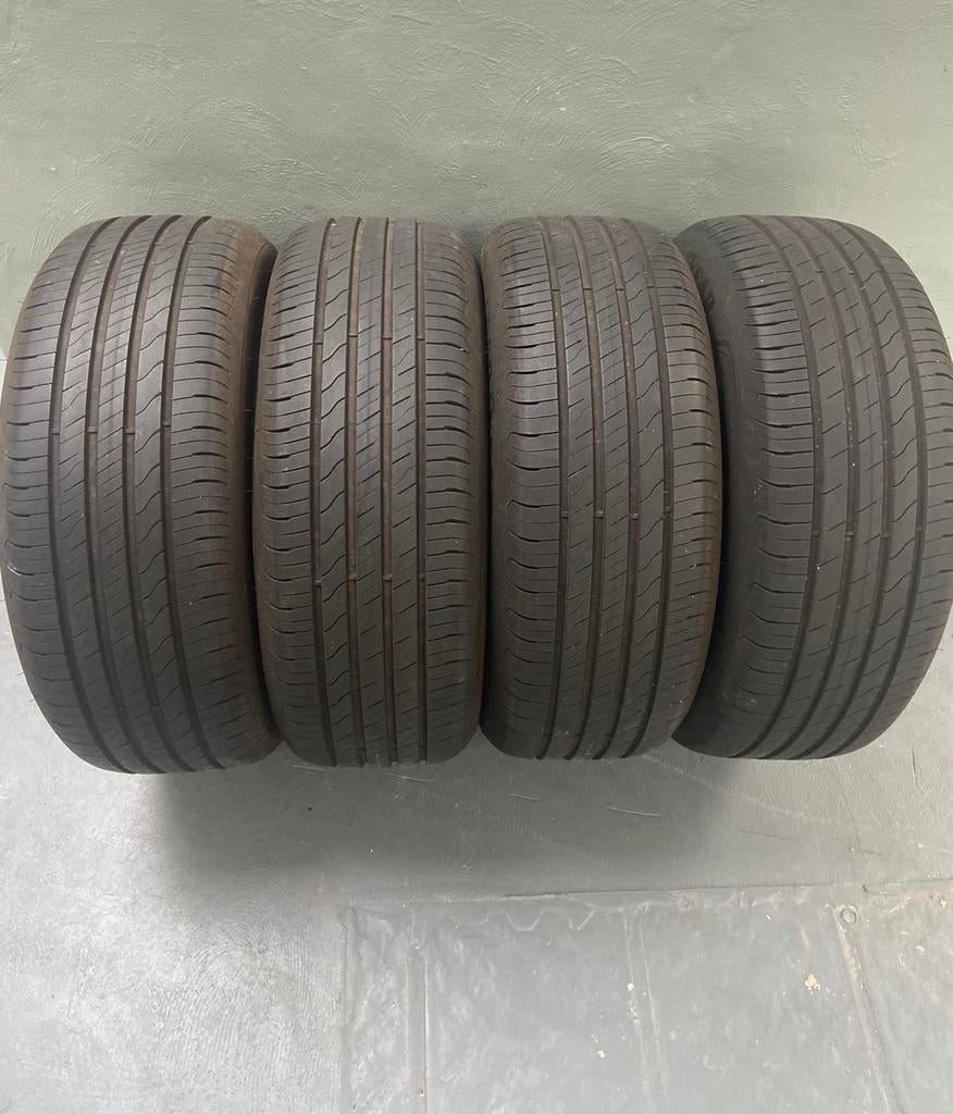 215/55 R17. 4x Goodyear. Profiel 6mm, Auto-onderdelen, Banden en Velgen, Nieuw, 17 inch, Band(en), Personenwagen