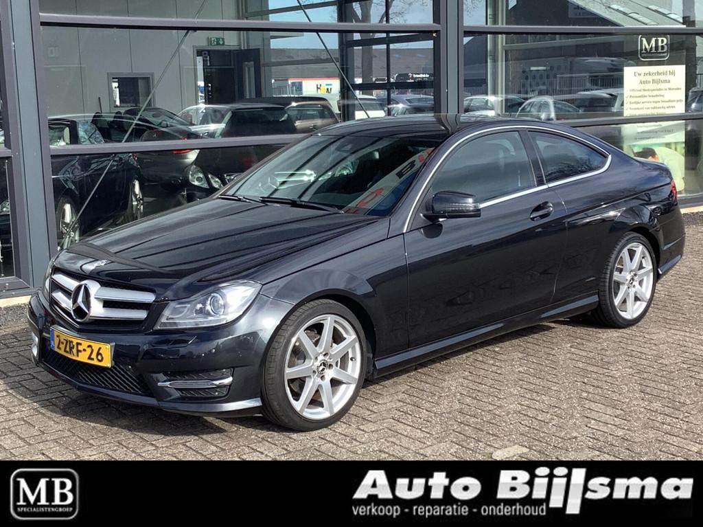 Mercedes C-klasse Coupé automaat, AMG pakket, navi, xenon d, Auto's, Mercedes-Benz, Euro 5, Achterwielaandrijving, 4 stoelen, Zwart