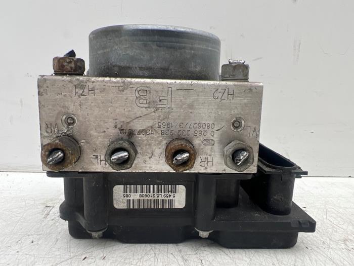 ABS Pomp van een Opel Corsa, Gebruikt, -, -, Opel