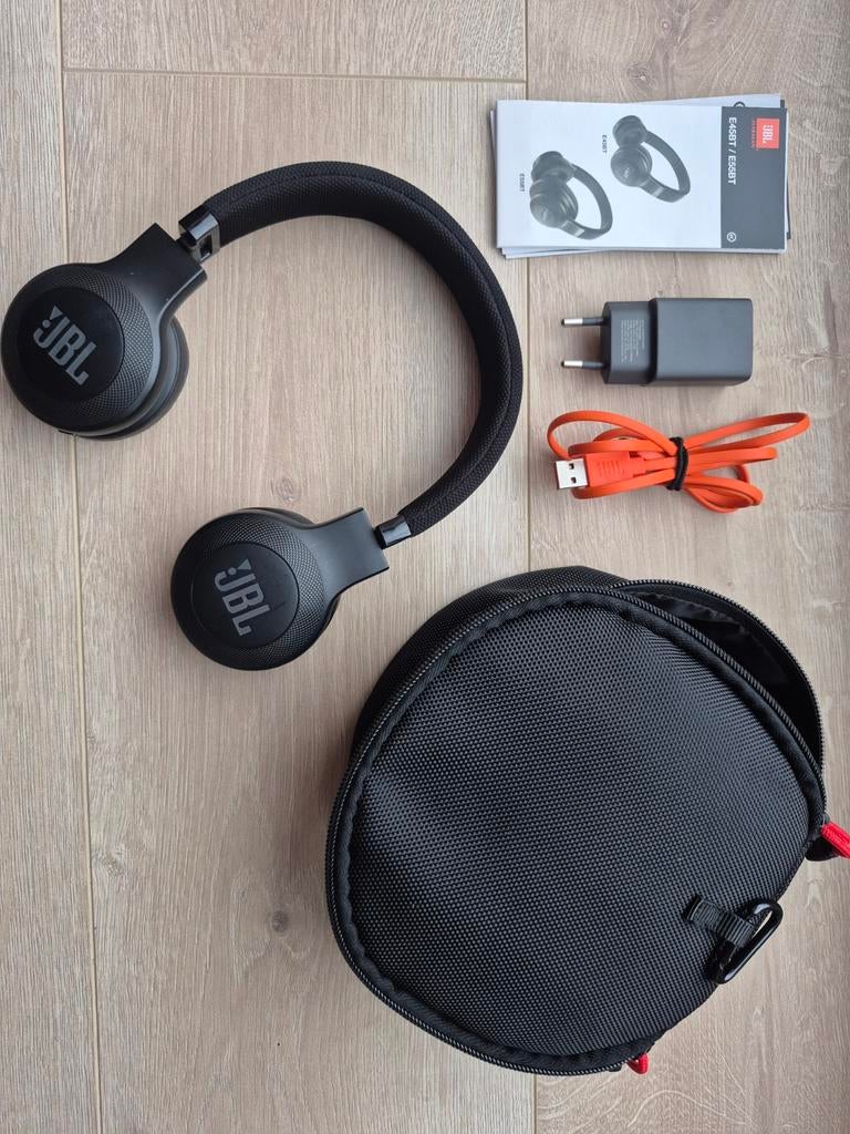 JBL E45BT Koptelefoon - Draadloos met Opbergtas, Overige merken, Zo goed als nieuw, Draadloos, Op oor (supra aural)