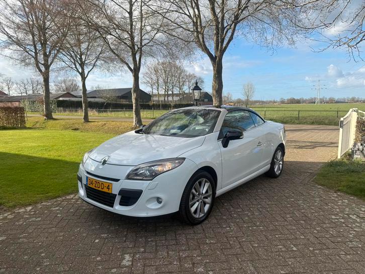 Renault Mégane Coupé-Cabriolet III 1.4 2012 NAP wit 230000km, Auto's, Renault, Particulier, Mégane, Adaptive Cruise Control, Airbags