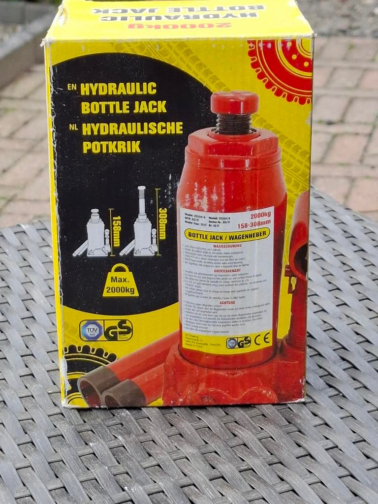 Hydraulische potkrik 2000 kg, Ophalen