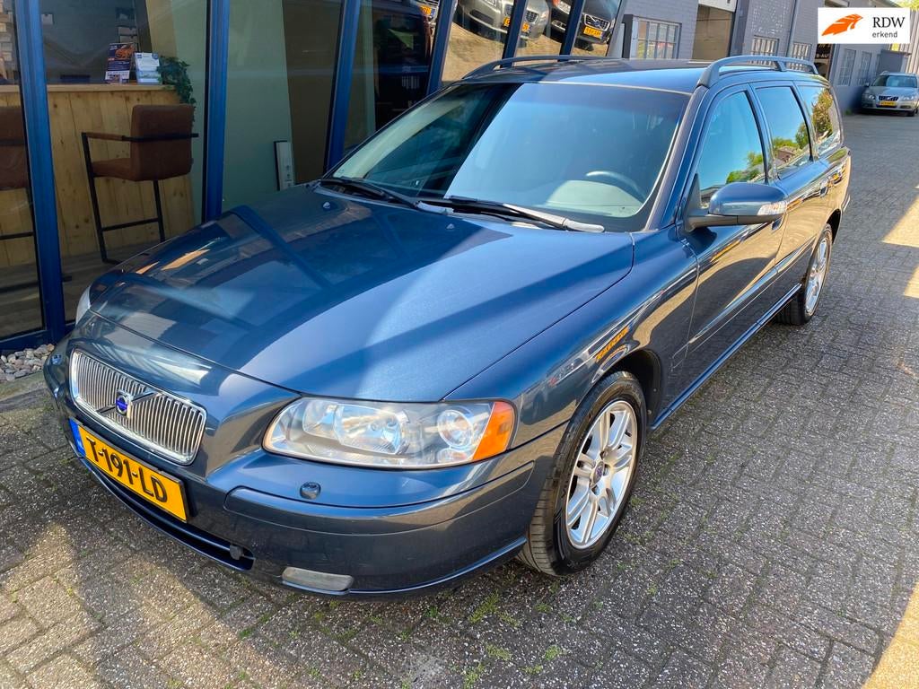 Volvo V70 2.4 Edition 170PK Youngtimer, Auto's, Voorwielaandrijving, Zwart, Blauw, Leder en Stof
