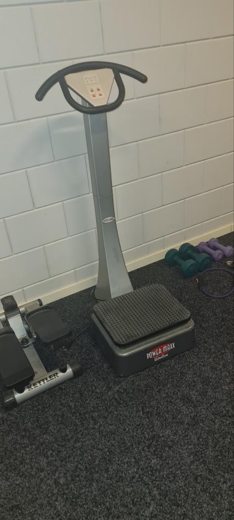 trainingsapparatuur: trilplaat, krachtstation, stepp, Sport en Fitness, Ophalen, Gebruikt, Borst, Trilplaat