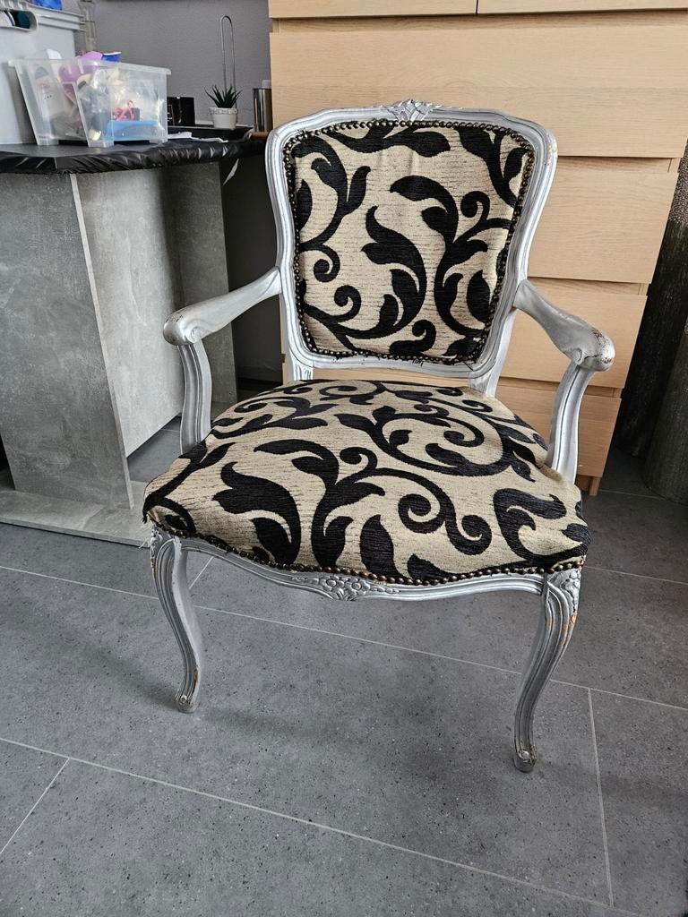 Elegante Barok Stoel met Zwart-Goud Patroon, Huis en Inrichting, Stoelen, Ophalen