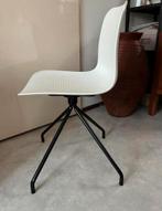 Woood chairs (2 st), Huis en Inrichting, Stoelen, Ophalen, Zo goed als nieuw, Wit, Modern