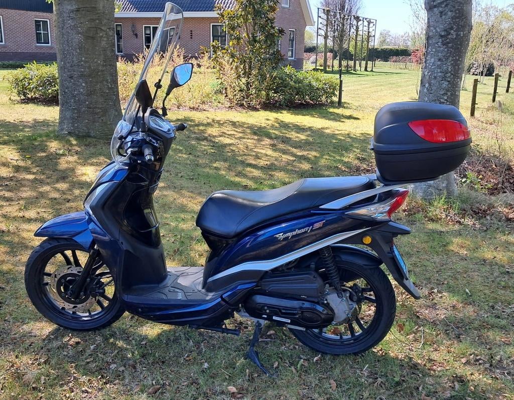 Sym Symphony st zeer nette staat uit 2016 koffer en winds…, Overige modellen, Ophalen of Verzenden, Benzine