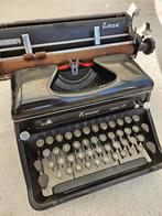 Antieke zwarte mooie typemachine, Diversen, Typemachines, Ophalen