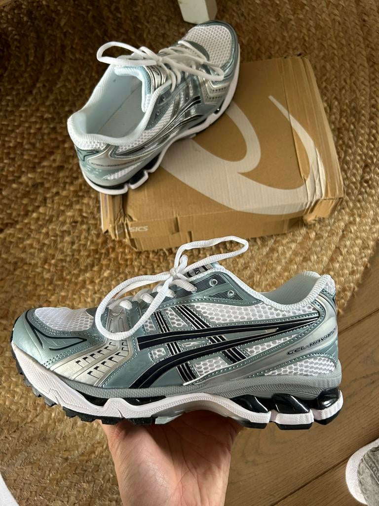 Asics Kayano 14, Verzenden, Zo goed als nieuw, Wit