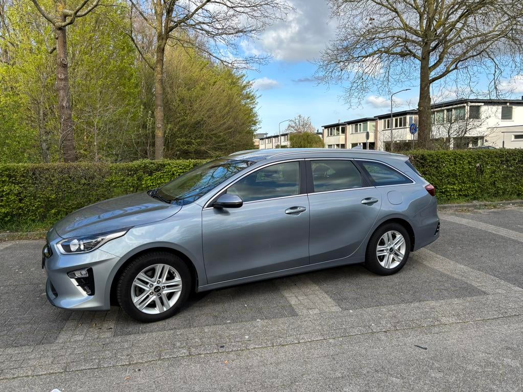 Kia Ceed Sportwagen 1.0 T-gdi 120pk 2020 Grijs, Auto's, Kia, Voorwielaandrijving, Zwart, Origineel Nederlands, Handgeschakeld
