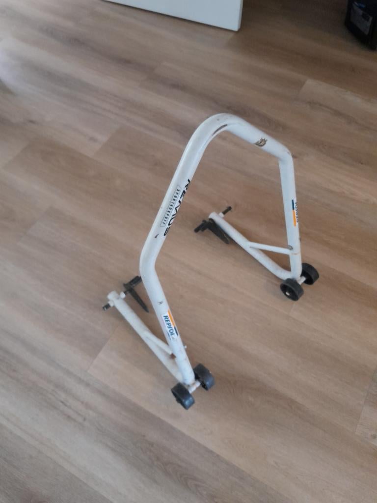 Paddockstand voor de motorfiets 
Paddock stand, Motoren, Accessoires | Onderhoudsmiddelen, Ophalen