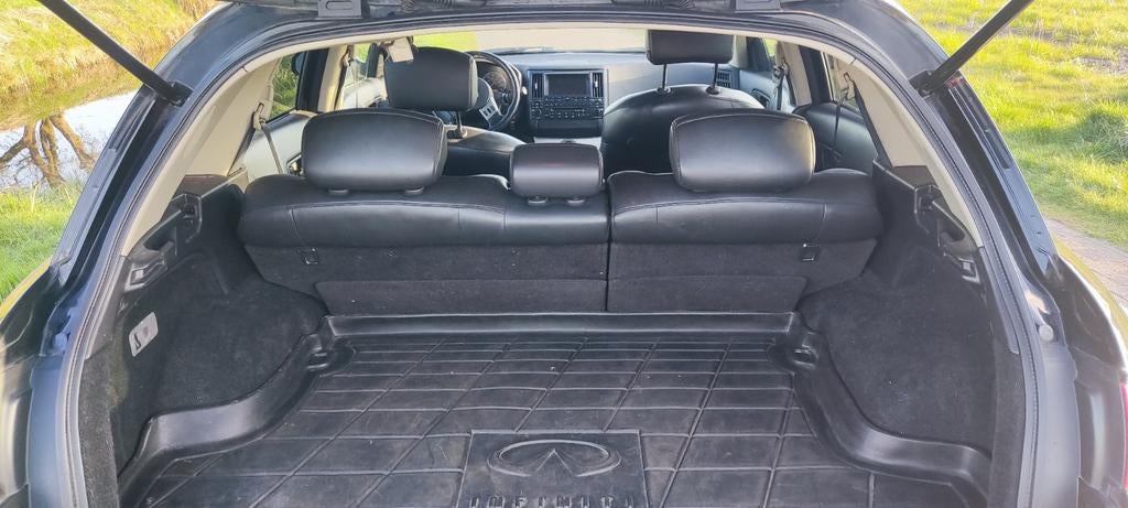Infiniti FX35