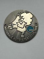Nationale Auto-stertocht 1968 badge. Voor bij Uw oldtimer., Ophalen of Verzenden, Gebruikt, Gebruiksvoorwerp