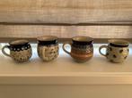 Set van 4 Bunzlau Poolse aardewerk mokken, Ophalen, Zo goed als nieuw, Overige stijlen, Kop(pen) en/of Schotel(s)