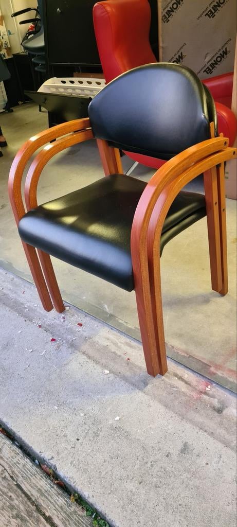 5 nette wachtruimte/ vergaderstoelen, Huis en Inrichting, Ophalen, Gebruikt, Zwart