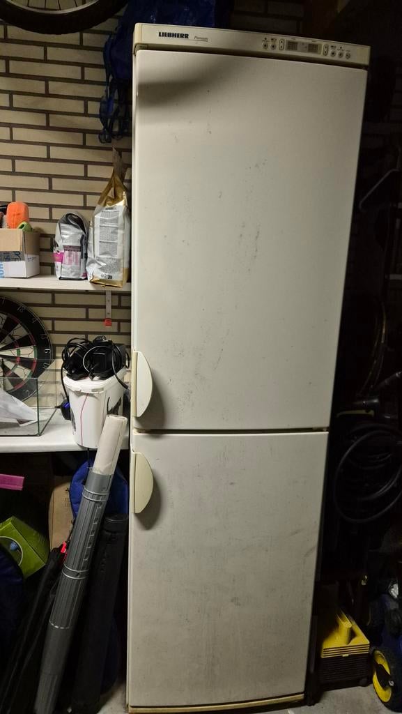 Gratis, gebruikte liebherr koelkast / vrieskast, Witgoed en Apparatuur, Koelkasten en IJskasten, Ophalen, Gebruikt, 200 liter of meer