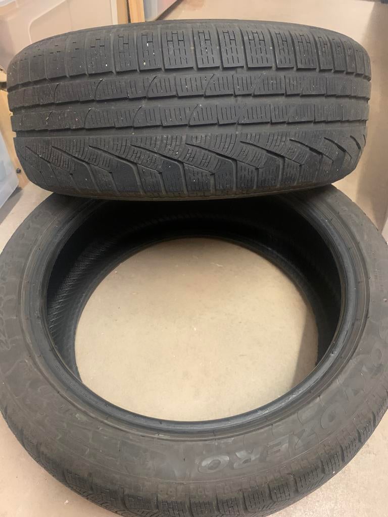 2 Pirelli winterbanden flattun 225/45 R18, Ophalen of Verzenden, Gebruikt