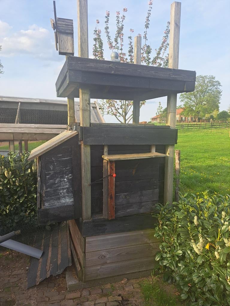 Kippenhok in Hooiberg, Ophalen, Gebruikt, Kippenhok of Kippenren