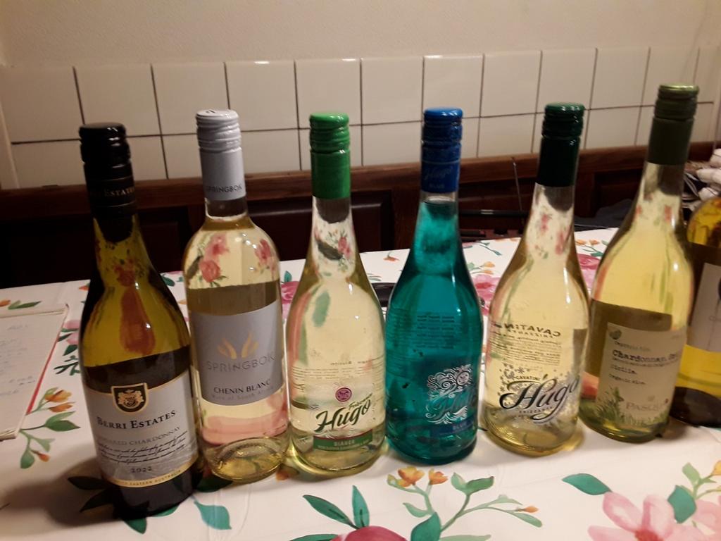 10 flessen wijn, Verzamelen, Wijnen, Ophalen, Nieuw, Vol, Overige typen