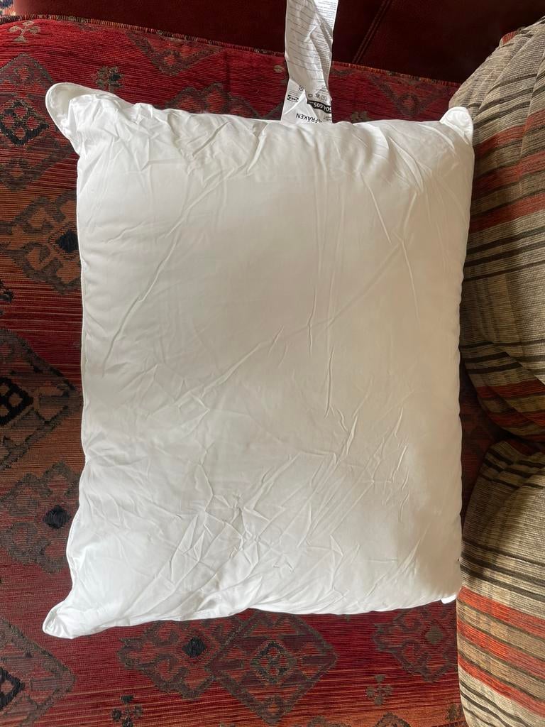 Nieuw kussen incl. Ectra Beschermhoes 60x70 Ikea, Ophalen of Verzenden, Nieuw, Wit