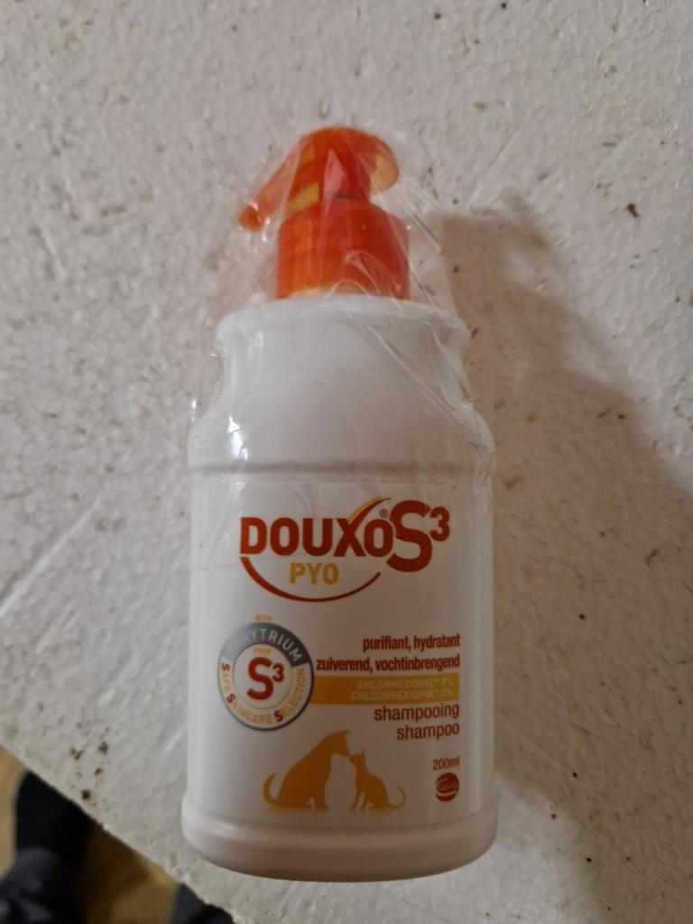 Douxos3 shampoo, Dieren en Toebehoren, Ophalen of Verzenden