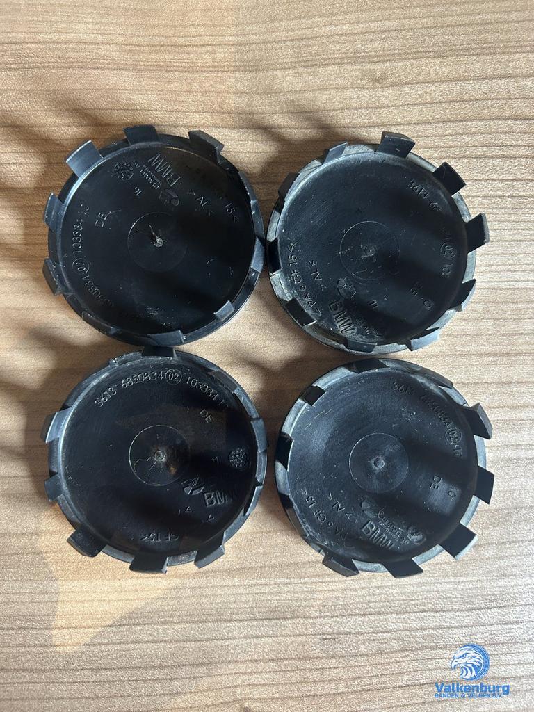 ORIGINELE BMW naafkap naafdop set zwart KLEIN, Auto diversen, Wieldoppen, Gebruikt, -, Verzenden, -