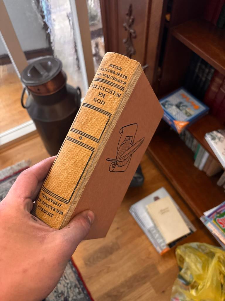 Partij oude. Boek. Mensen en God, Boeken, Overige Boeken, Ophalen, Gelezen