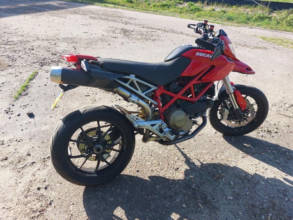 Hypermotard 1100 ducati, zgoh, rood, Motoren, 2 cilinders, Motorrijbewijs A, Gebruikt, Particulier