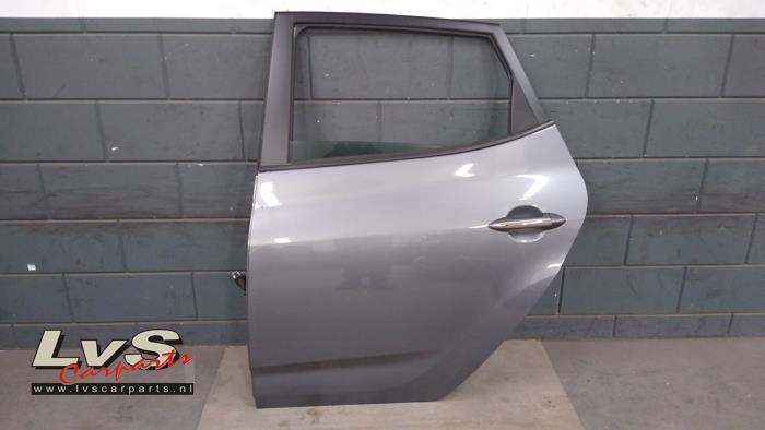 Portier 4Deurs links-achter van een Hyundai IX20 (ZAR), Auto-onderdelen, Carrosserie en Plaatwerk, Gebruikt, -, Deur, -