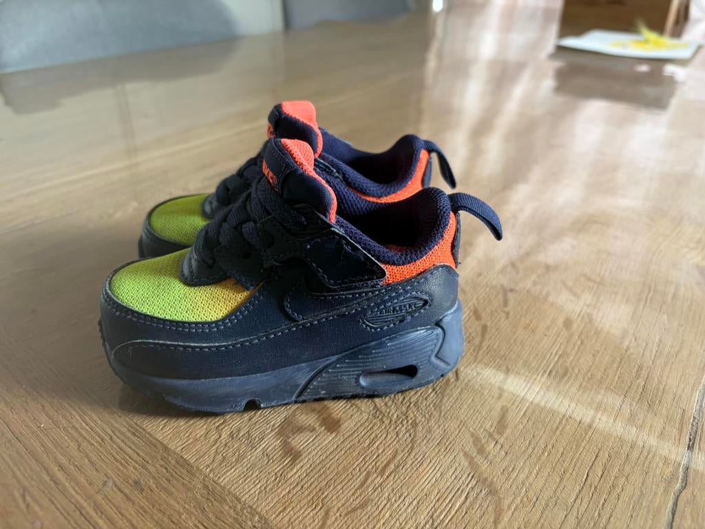 Nike maat 22, Kinderen en Baby's, Kinderkleding | Schoenen en Sokken, Ophalen, Jongen of Meisje, Schoenen, Zo goed als nieuw