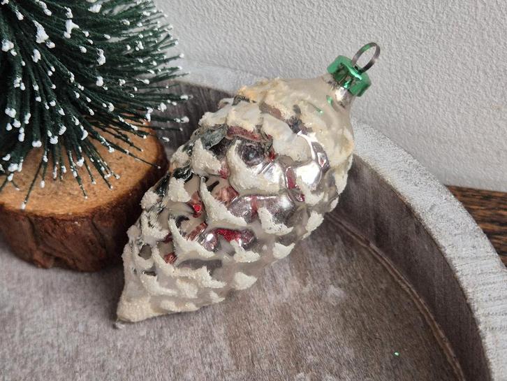 Vintage kerstbal dennenappel zilver 514, Diversen, Kerst, Gebruikt, Ophalen of Verzenden