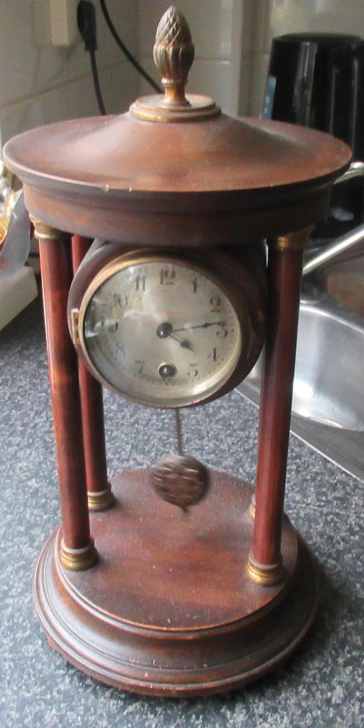 ZELDZAME  ANTIEKE HOUTEN TAFELKLOK -JOSEFIENTJE-ca 1910, Antiek en Kunst, Antiek | Klokken, Ophalen of Verzenden