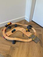 Heel goed Brio houten trein Spoor & Weg Auto set 33210 rots, Ophalen of Verzenden, Zo goed als nieuw