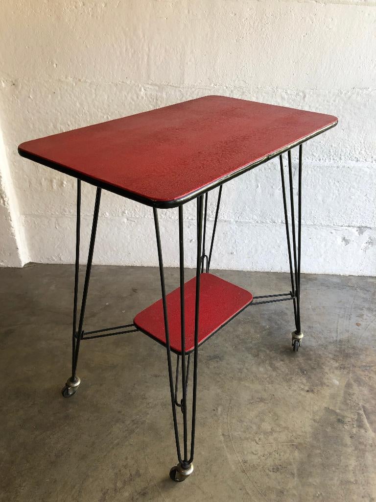 Tv tafel / sidetable met 2 rode bladen, vintage design, Overige houtsoorten, Zo goed als nieuw, Minder dan 100 cm, 25 tot 50 cm