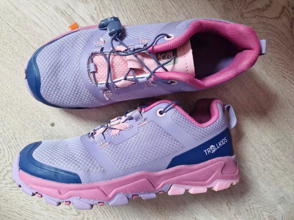 Trollkids barefoot/wandelschoenen maat 34, Ophalen of Verzenden, Zo goed als nieuw, Schoenen