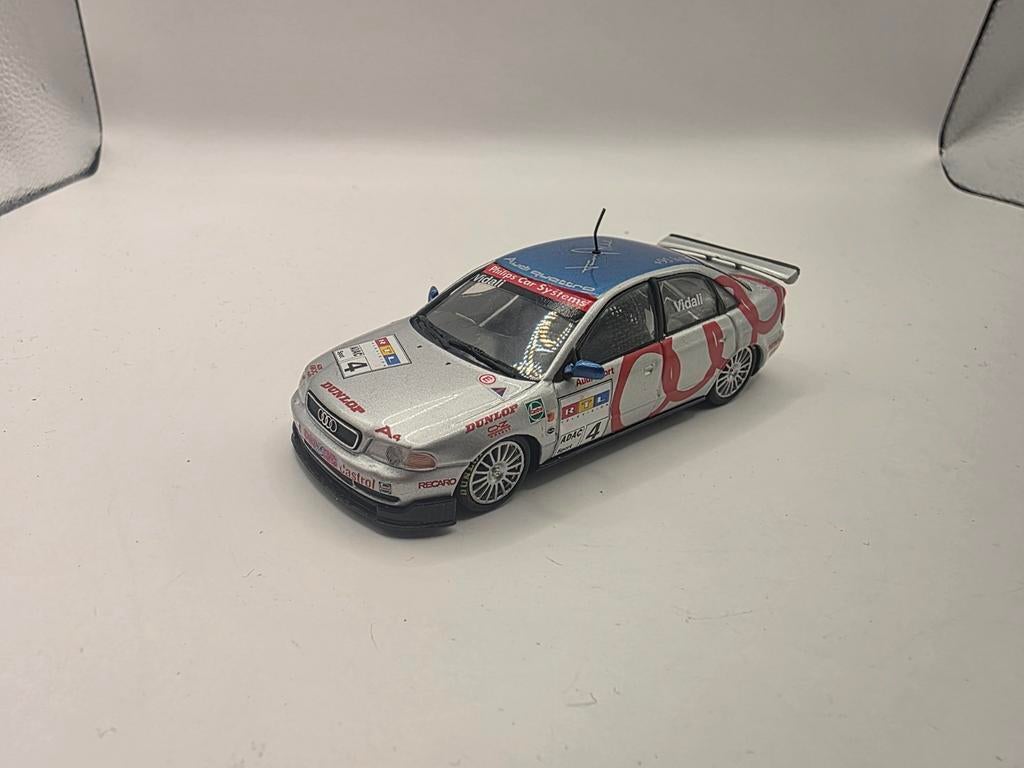 Audi a4, Hobby en Vrije tijd, Modelauto's | 1:43, Ophalen of Verzenden, Zo goed als nieuw, Auto, MiniChamps