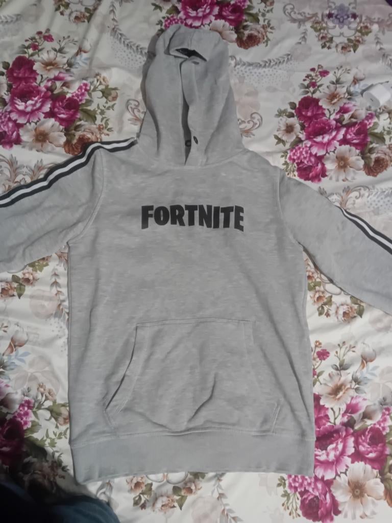 Fortnite hoodie, Ophalen of Verzenden, Zo goed als nieuw, Overige maten