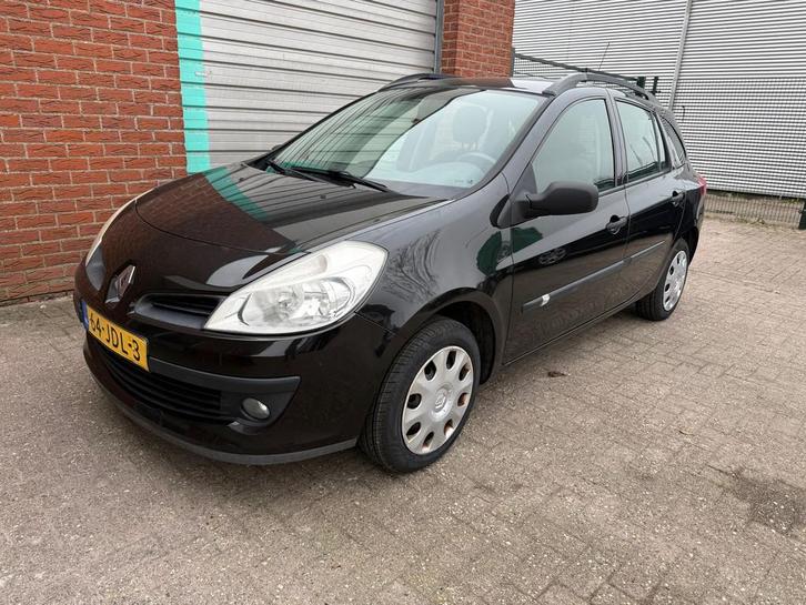 Renault Clio Estate 1.2-16V Sélection Business Airco Bj:200, Auto's, Renault, Bedrijf, Te koop, Clio, ABS, Airbags, Airconditioning