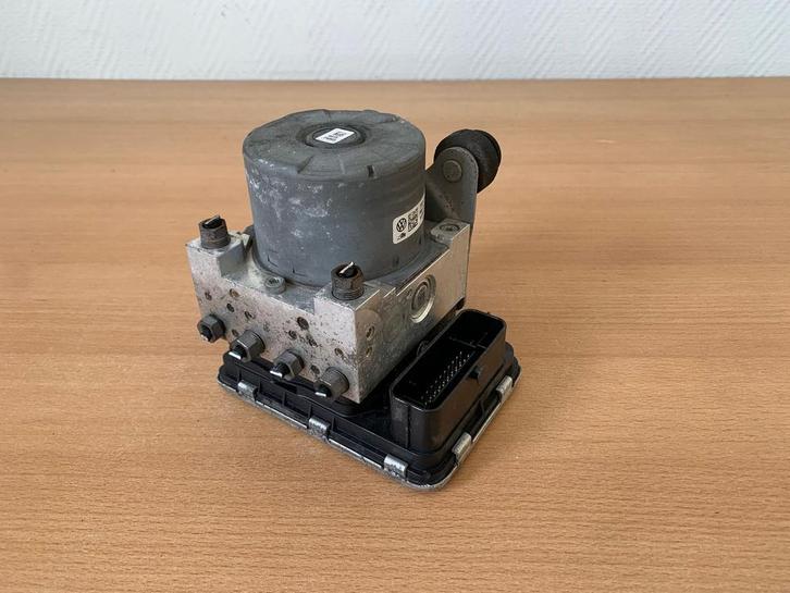 ABS pomp 7E0614517L vw transporter T6 / caddy IV 2015 - 2020, Auto-onderdelen, Remmen en Aandrijving, Volkswagen, Gebruikt, Ophalen of Verzenden