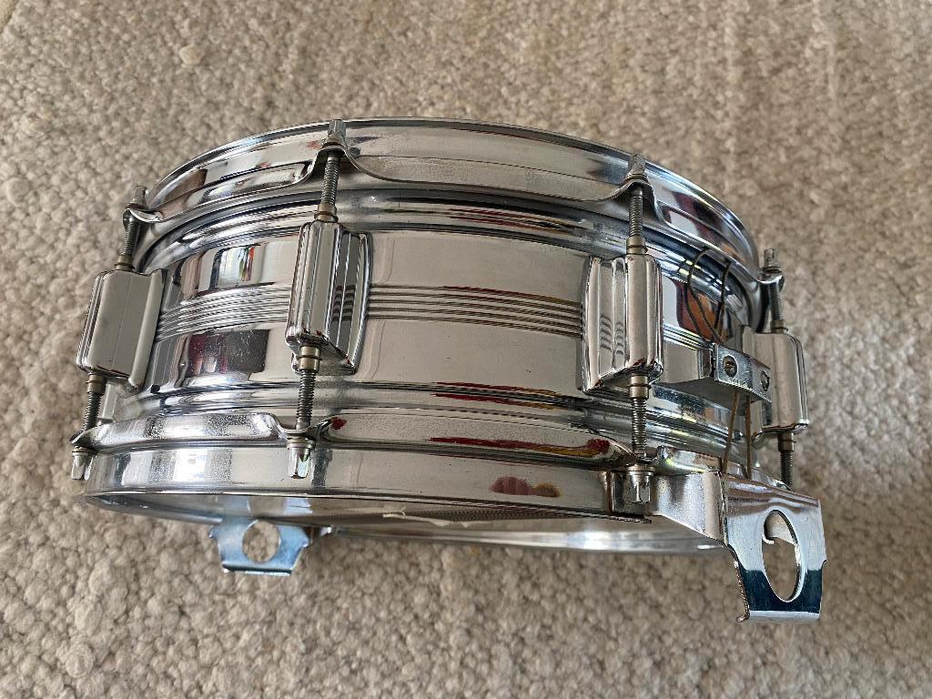 ROGERS USA dyna sonic 14x5 brass vintage snare 175,-, Gebruikt, A vd linden, Arjenvdlinden@wxs.nl, Trommel