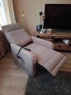 Luxe Relax fauteuil
In zeer goede staat
Beige stof, Ophalen, Eenpersoons, 75 tot 100 cm, Zo goed als nieuw
