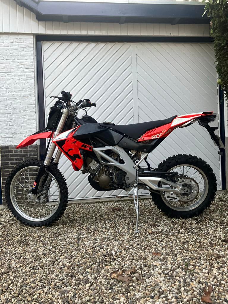 Aprilia RXV 550 Enduro/Supermoto, 2 cilinders, Motorrijbewijs A, Particulier, Meer dan 35 kW
