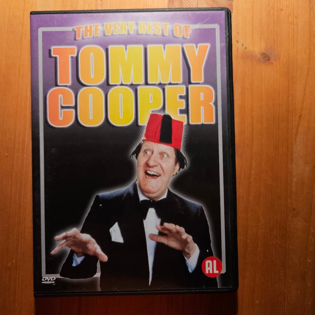 DVD Tommy Cooper met Tommy Cooper, Alle leeftijden, Ophalen of Verzenden, Zo goed als nieuw, Tv-programma of Sketches