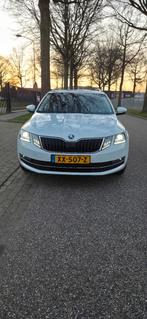 Skoda Octavia 1.0 TSI Style Business 115pk 2019 Wit, Voorwielaandrijving, Zwart, Wit, Stationwagon
