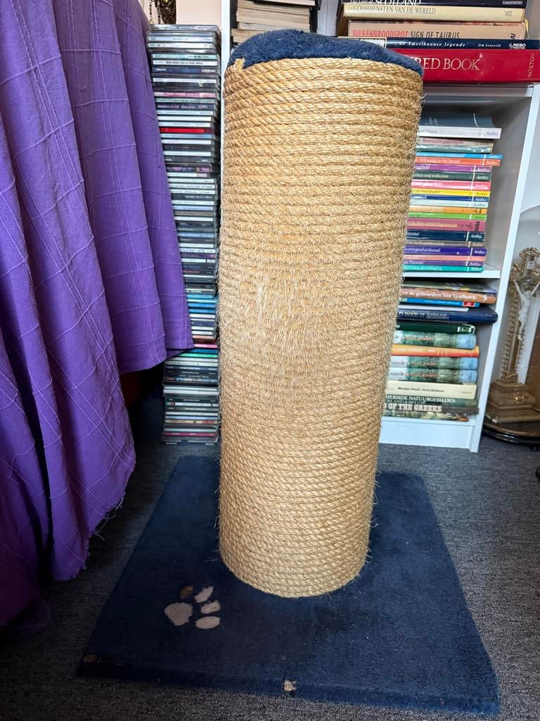 Kattenkrabpaal, Ophalen, Zo goed als nieuw, Krabpaal