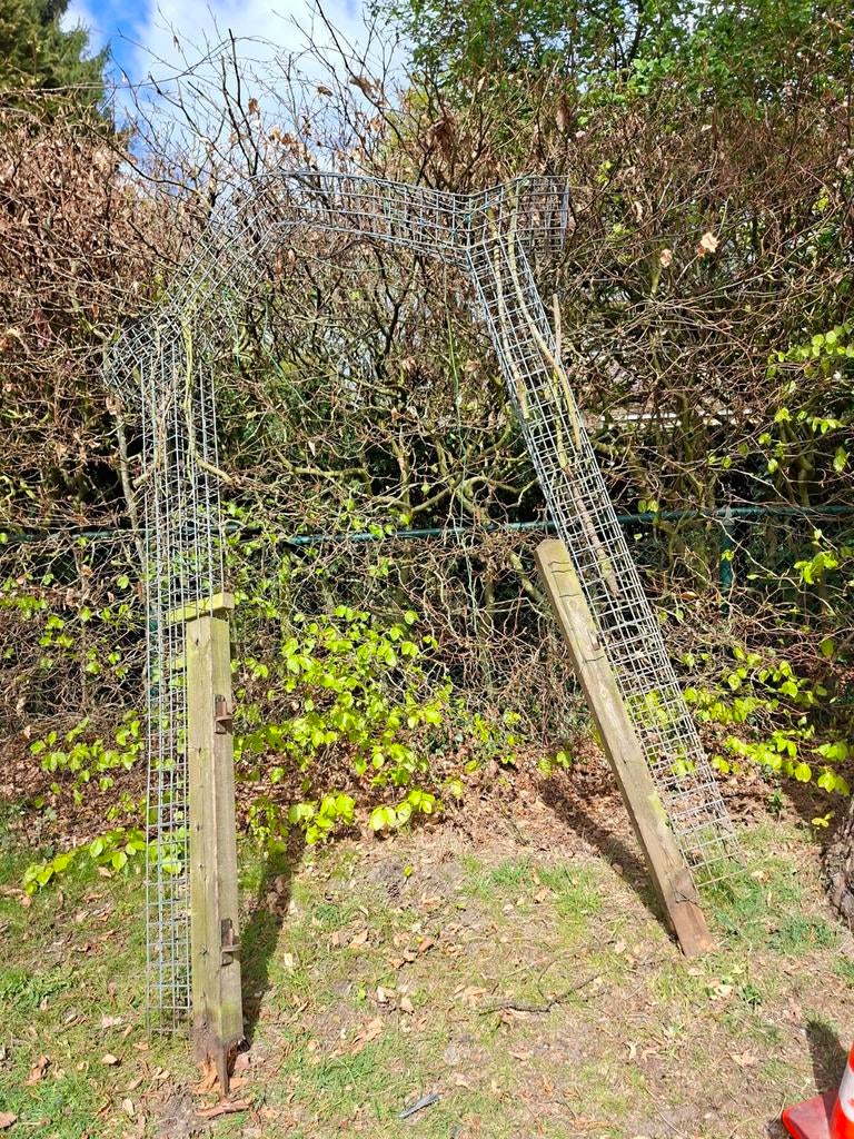 Gratis ijzeren hekwerk frame, Ophalen, Gebruikt, IJzer, Overige typen