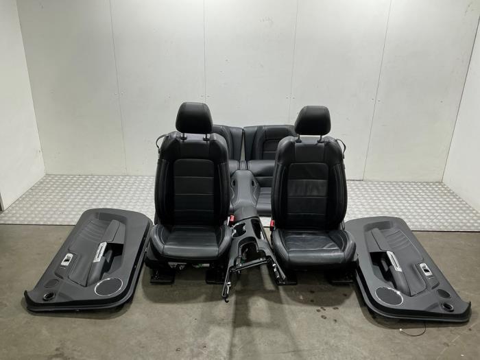 Bekleding Set (compleet) van een Ford Usa Mustang (Mustang 1, Auto-onderdelen, Interieur en Bekleding, Amerikaanse onderdelen
