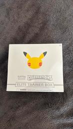 Pokemon 25th Celebrations ETB, Hobby en Vrije tijd, Verzamelkaartspellen | Pokémon, Ophalen of Verzenden, Zo goed als nieuw, Boosterbox