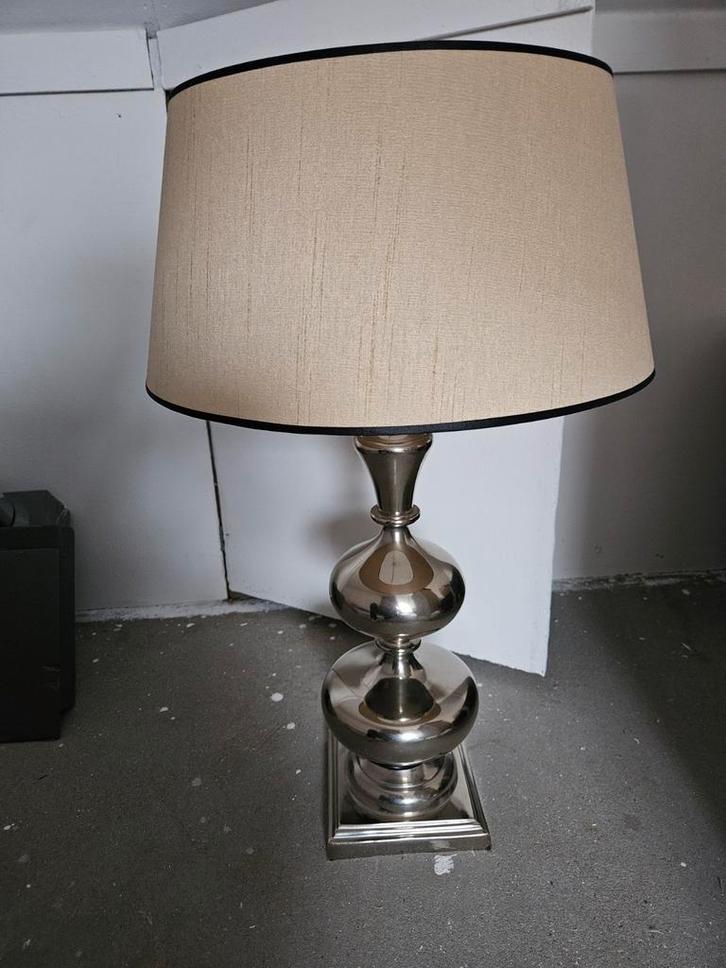 Riverdale tafellamp met stoffen kap, Huis en Inrichting, Lampen | Tafellampen, Zo goed als nieuw, 75 cm of meer, Metaal, Stof