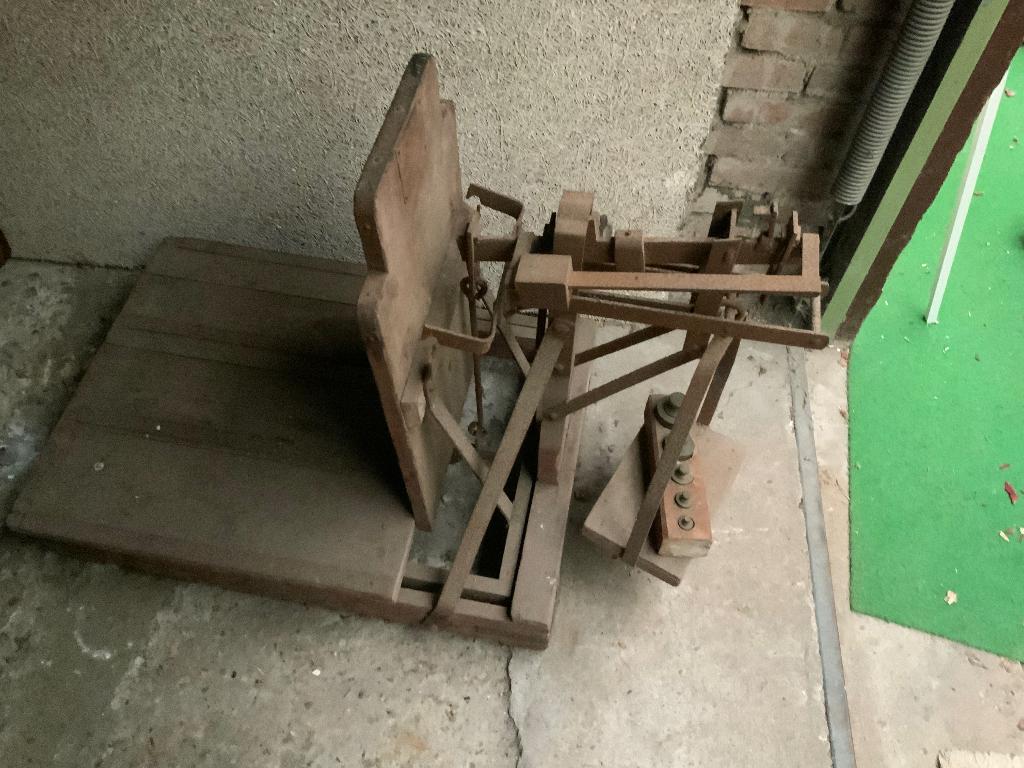 Bascule met koperen gewichten, Antiek en Kunst, Antiek | Gereedschap en Instrumenten, Ophalen